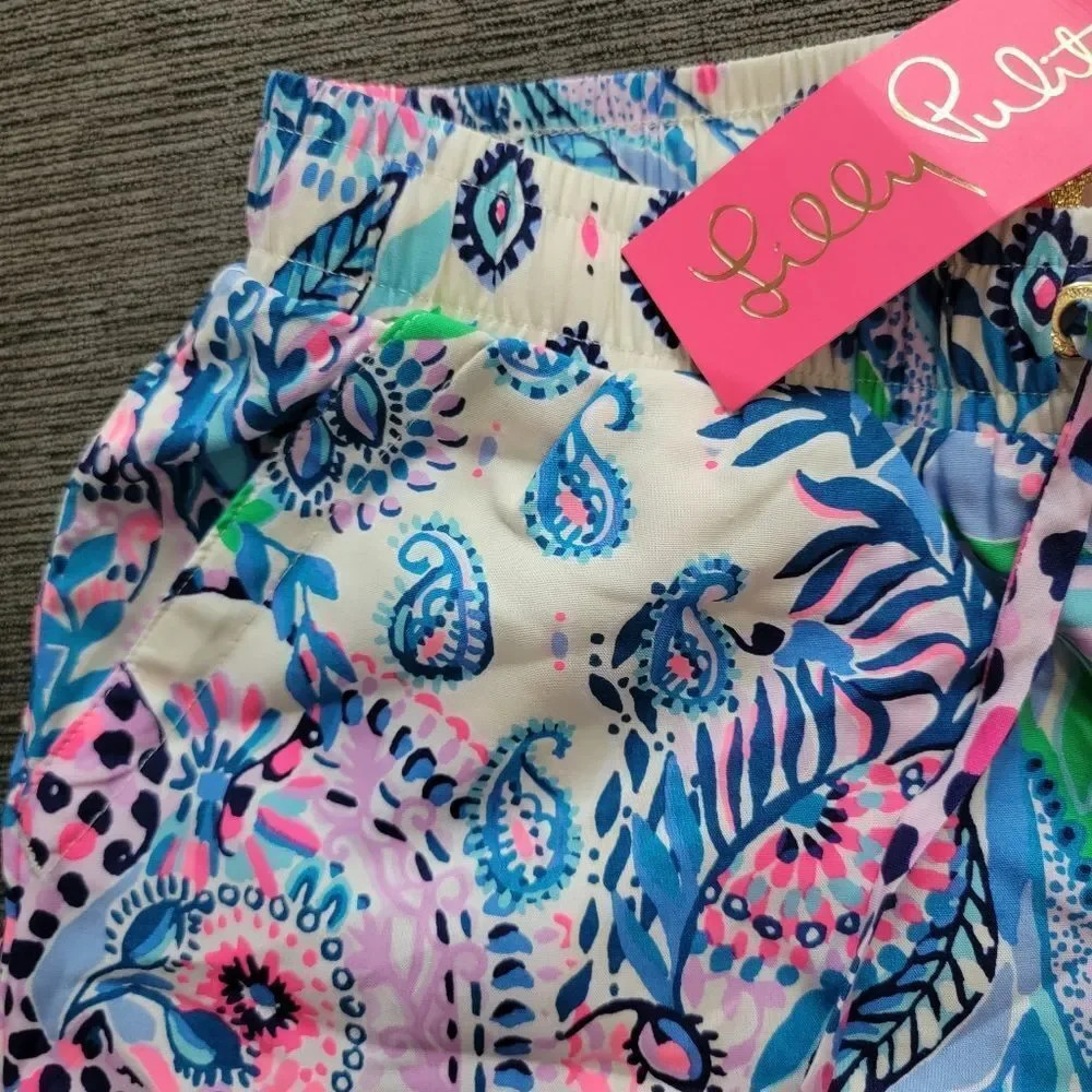 LILLY PULITZER KATIA POCKET SHORTS HAUTE CATURE MACADEMIA ENGINEERED sZ … - Picture 10 of 12